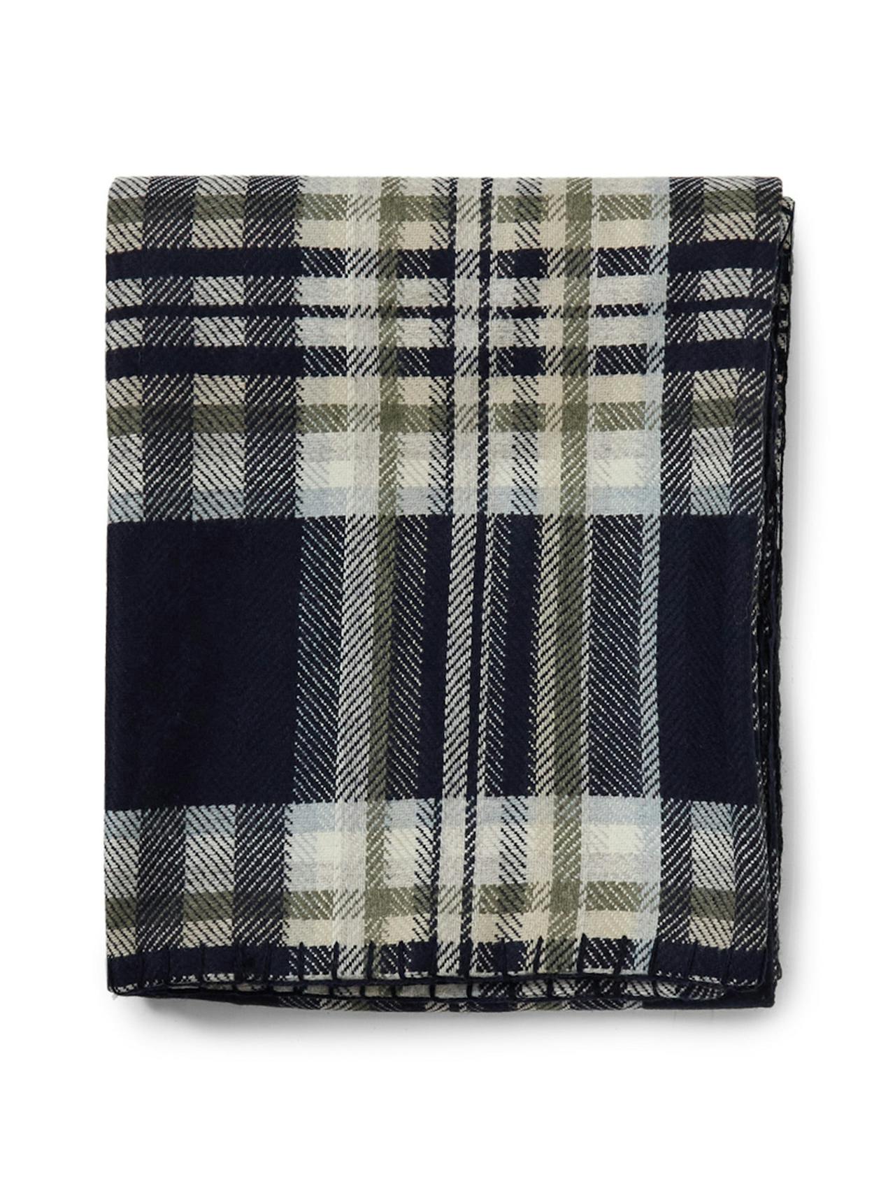 The Blanket in green and navy check Interiors Navygrey    - Collagerie