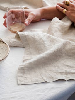 Natural linen table napkins Interiors Cultiver    - Collagerie