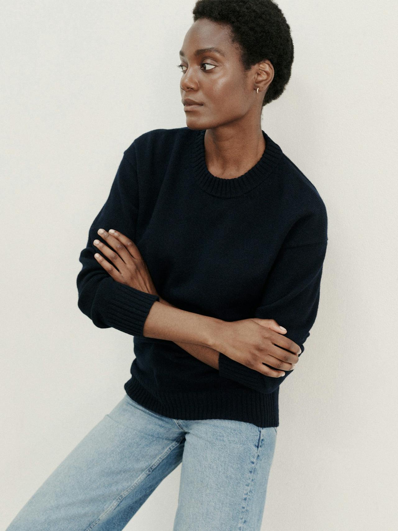 The Relaxed knit in navy Clothing Navygrey    - Collagerie