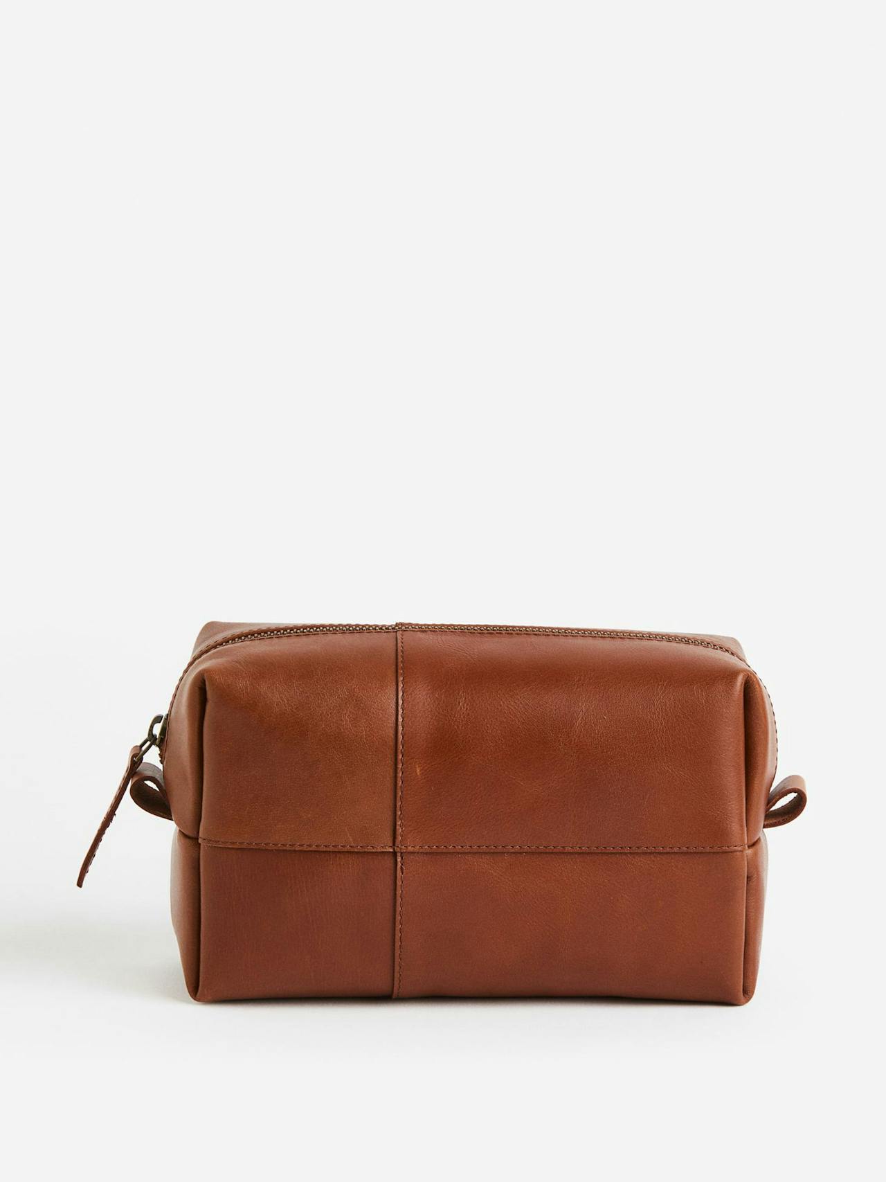 Leather wash bag