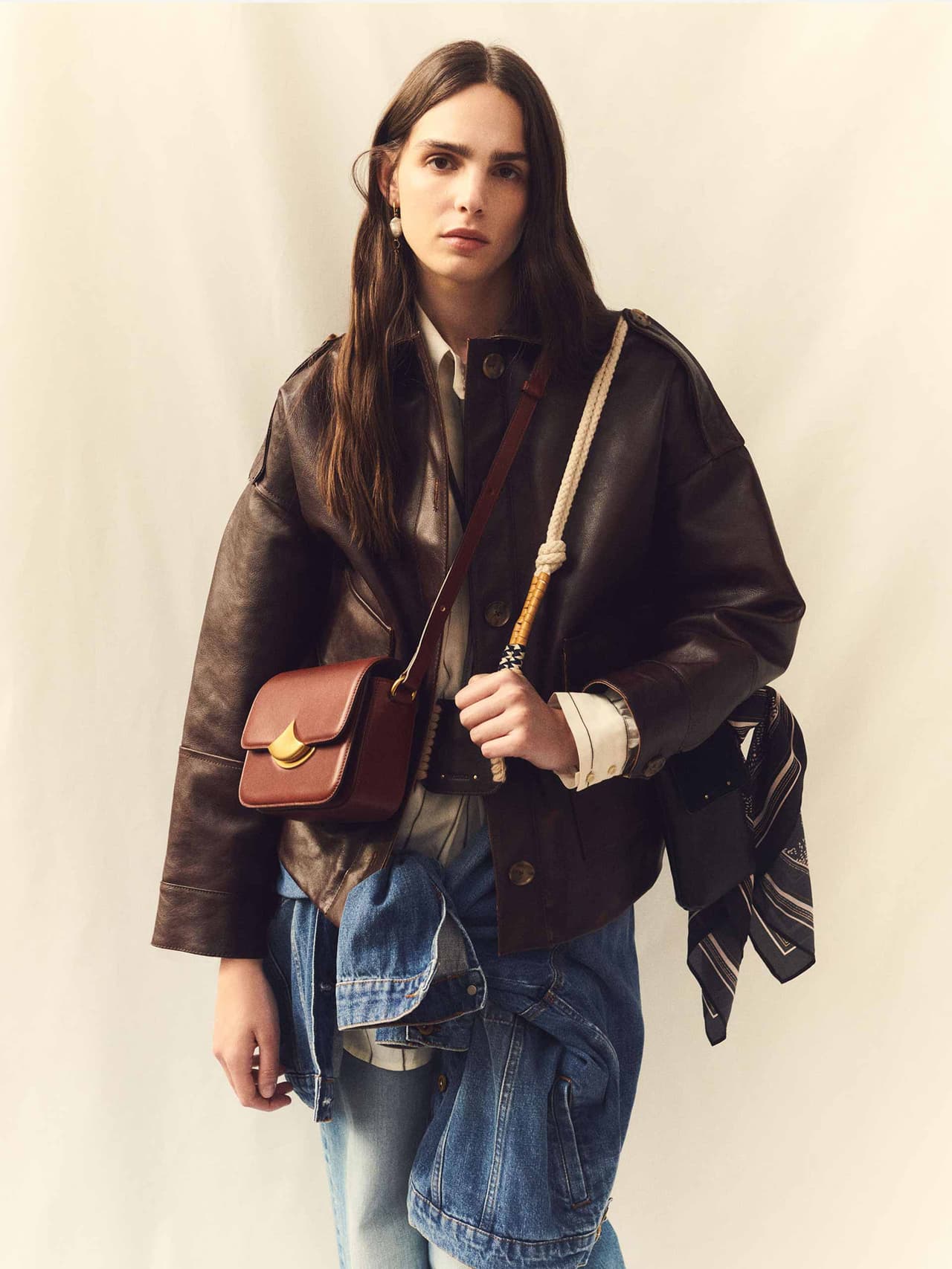 sessun-main-holding-